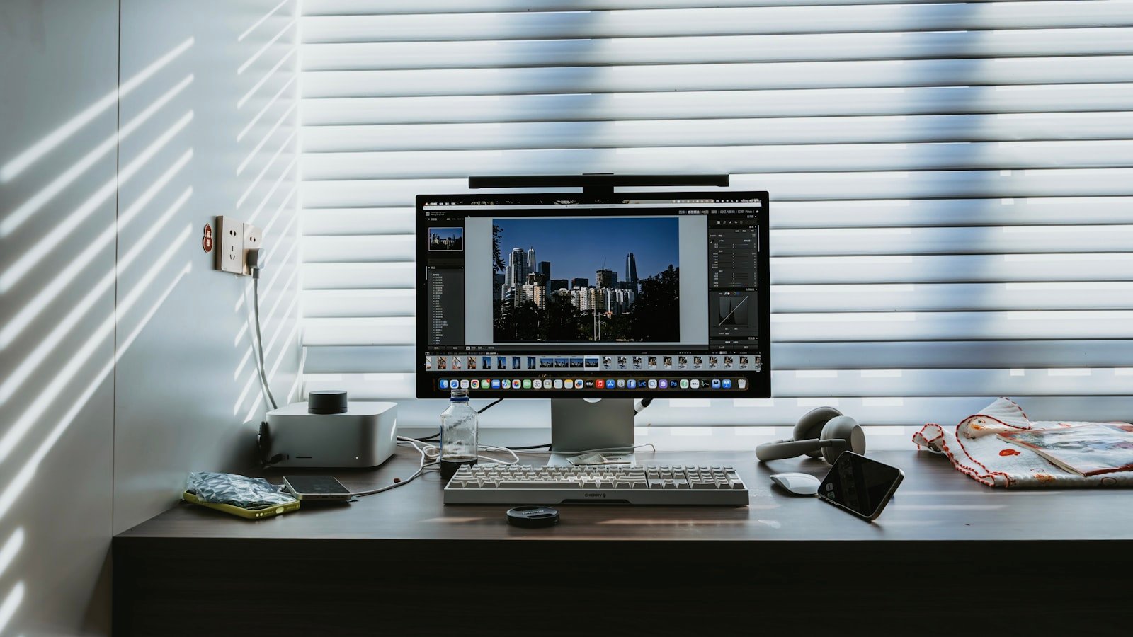 Batch resize images without Photoshop